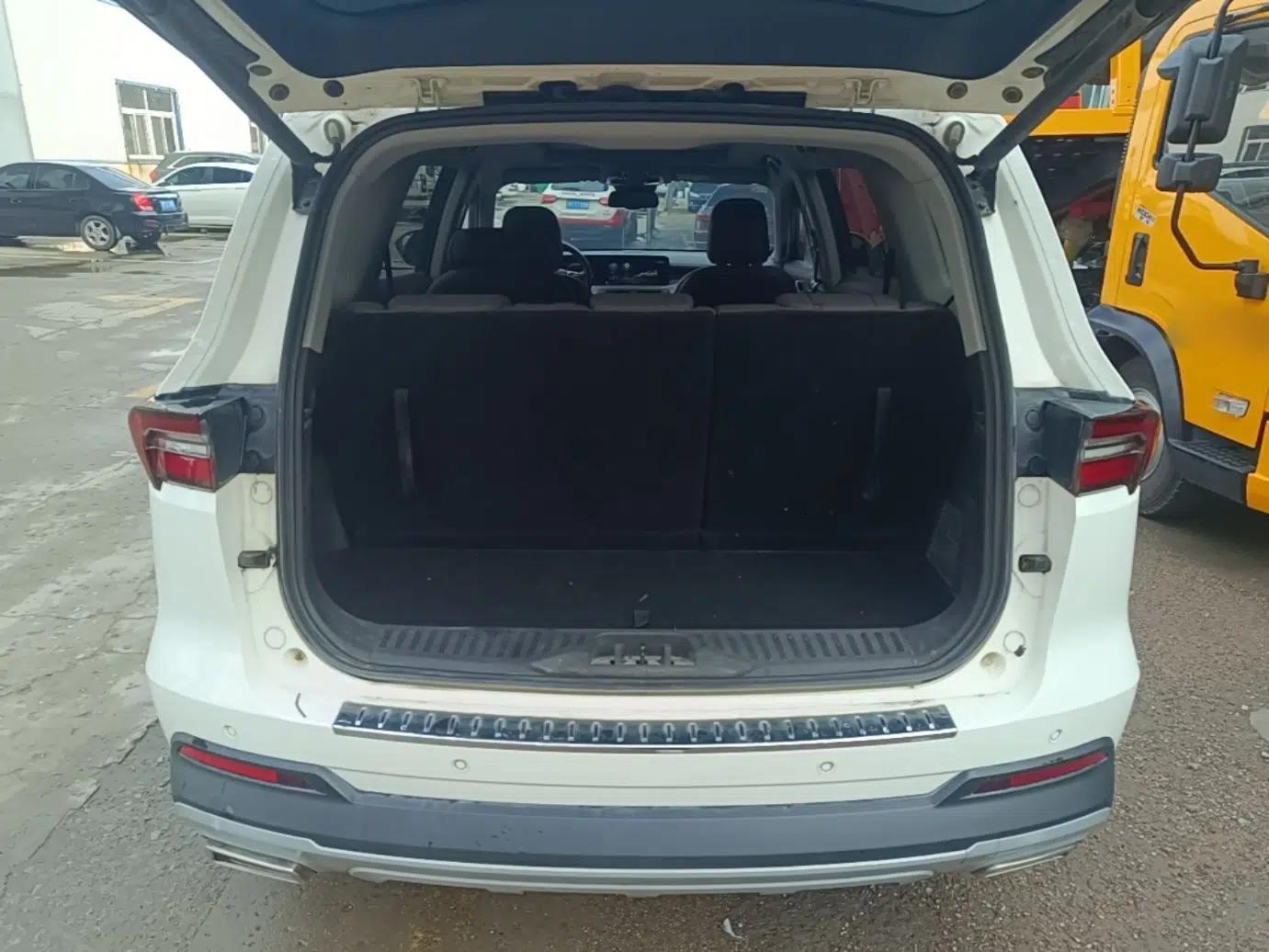 Ford Equator 2023 EcoBoost 225 Premier 7-Seater (2/2/3) — миниатюра 22