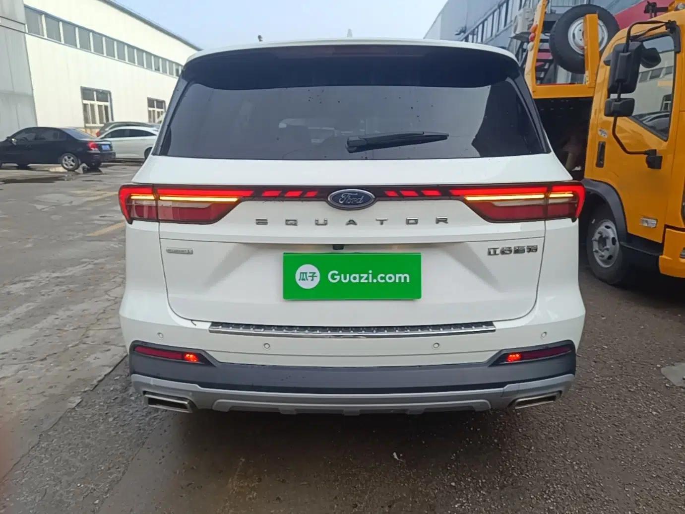 Ford Equator 2023 EcoBoost 225 Premier 7-Seater (2/2/3) — миниатюра 5