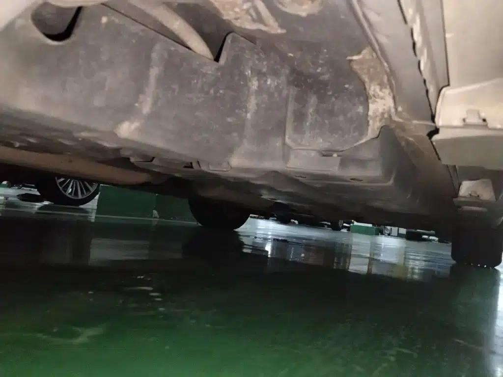 Camry 2015 2.0G Leading Edition — миниатюра 18