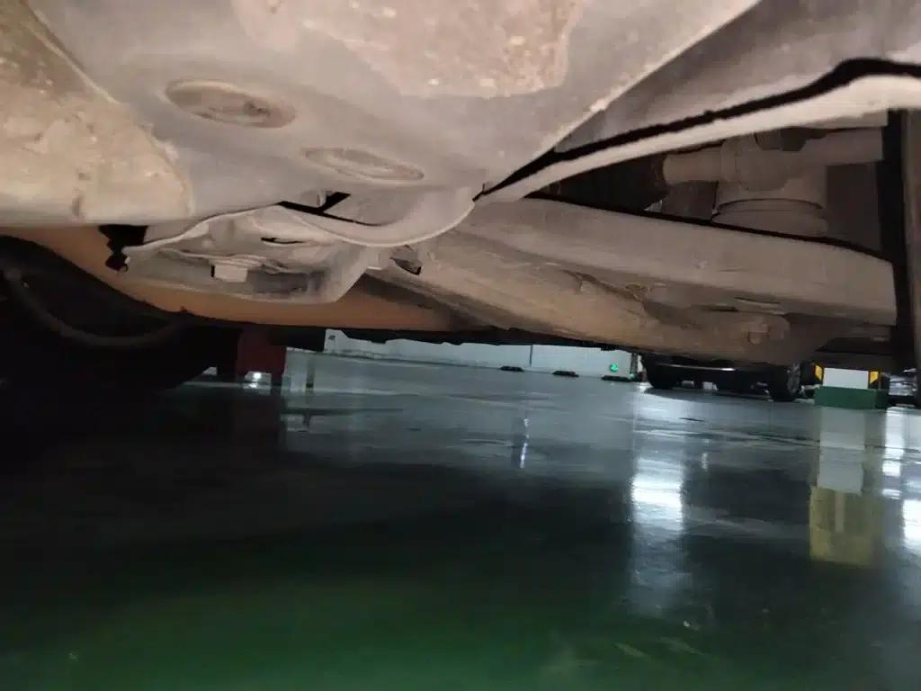 Camry 2015 2.0G Leading Edition — миниатюра 24