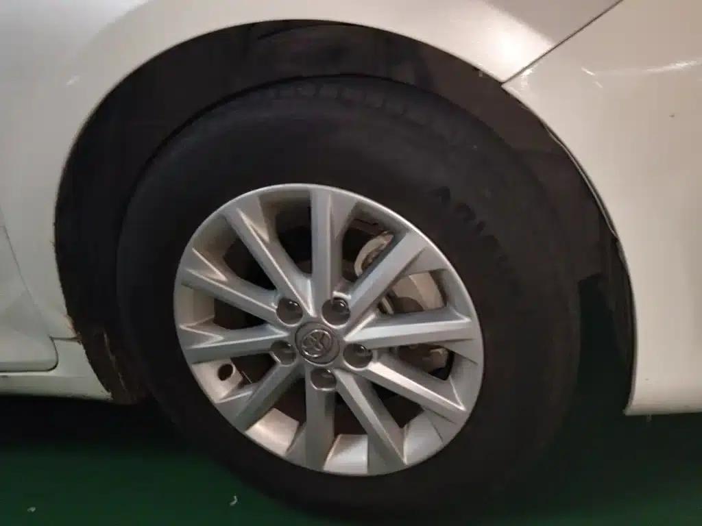 Camry 2015 2.0G Leading Edition — миниатюра 26
