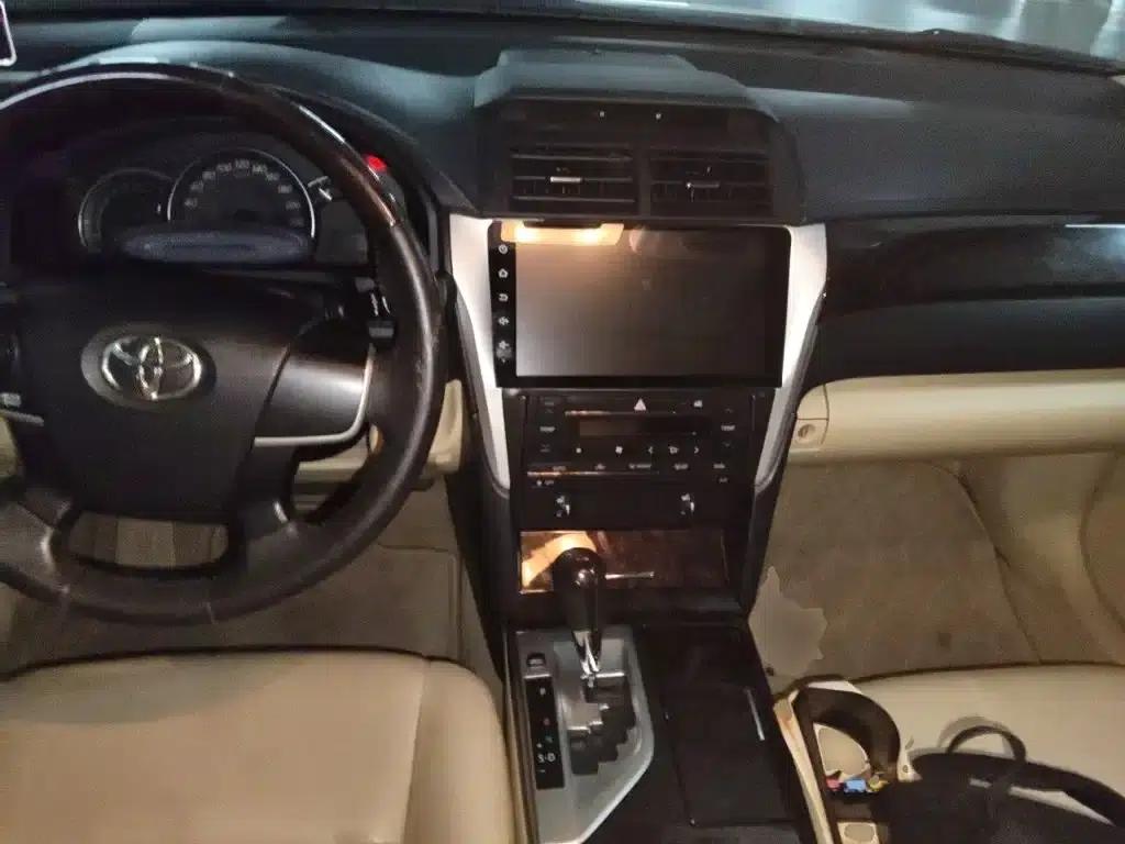 Camry 2015 2.0G Leading Edition — миниатюра 5