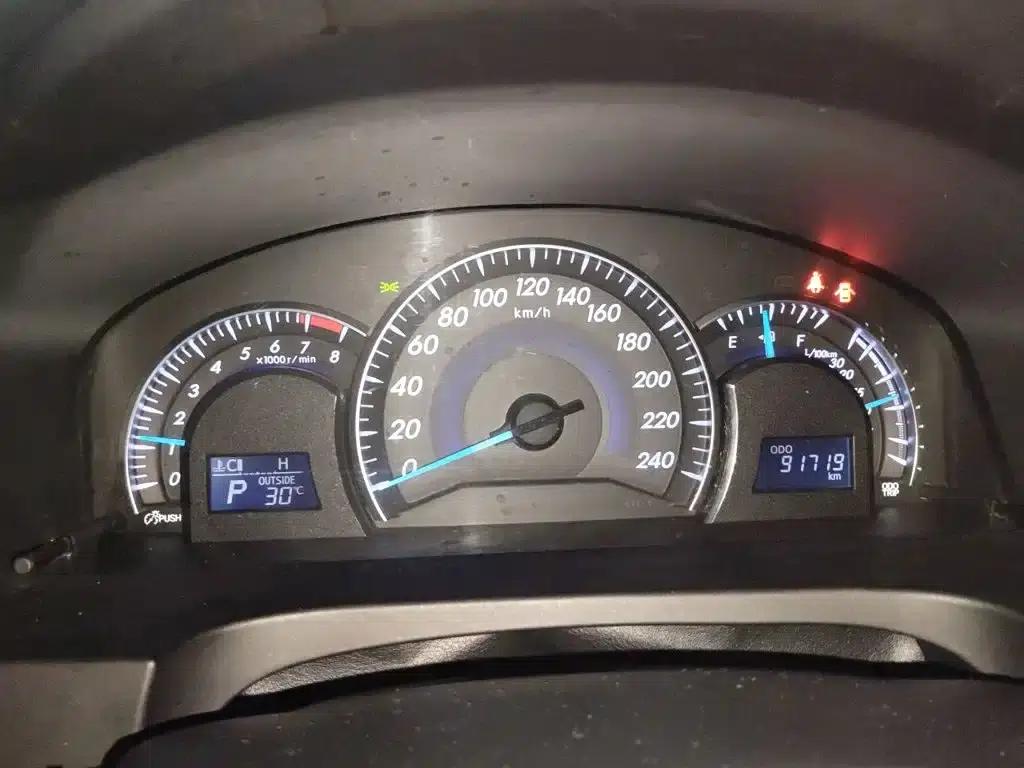 Camry 2015 2.0G Leading Edition — миниатюра 7