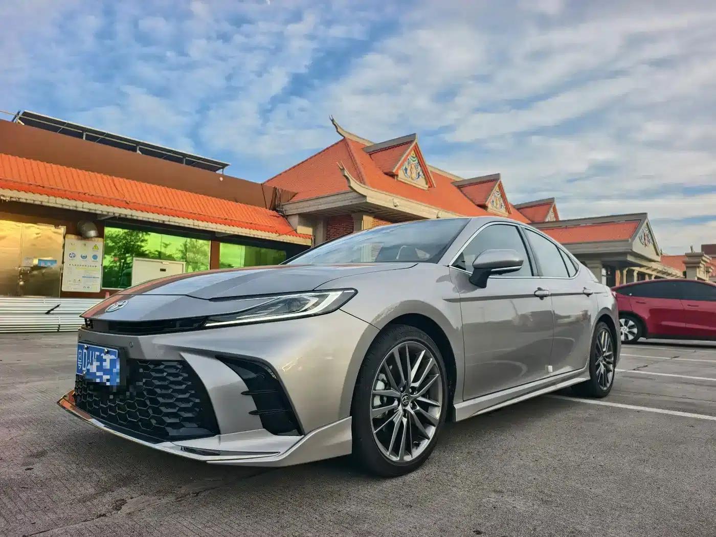 2026 Camry Hybrid 2.0HXS Sport Plus Edition — миниатюра 1
