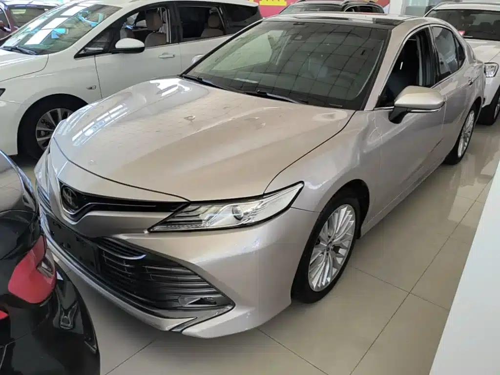 2018 Camry 2.5G Luxury Edition — миниатюра 2