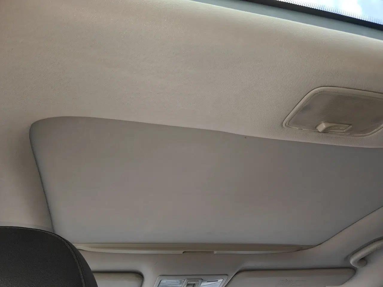 Kia Sportage R 2012 2.0L Automatic Two-Wheel Drive NAVI — миниатюра 18