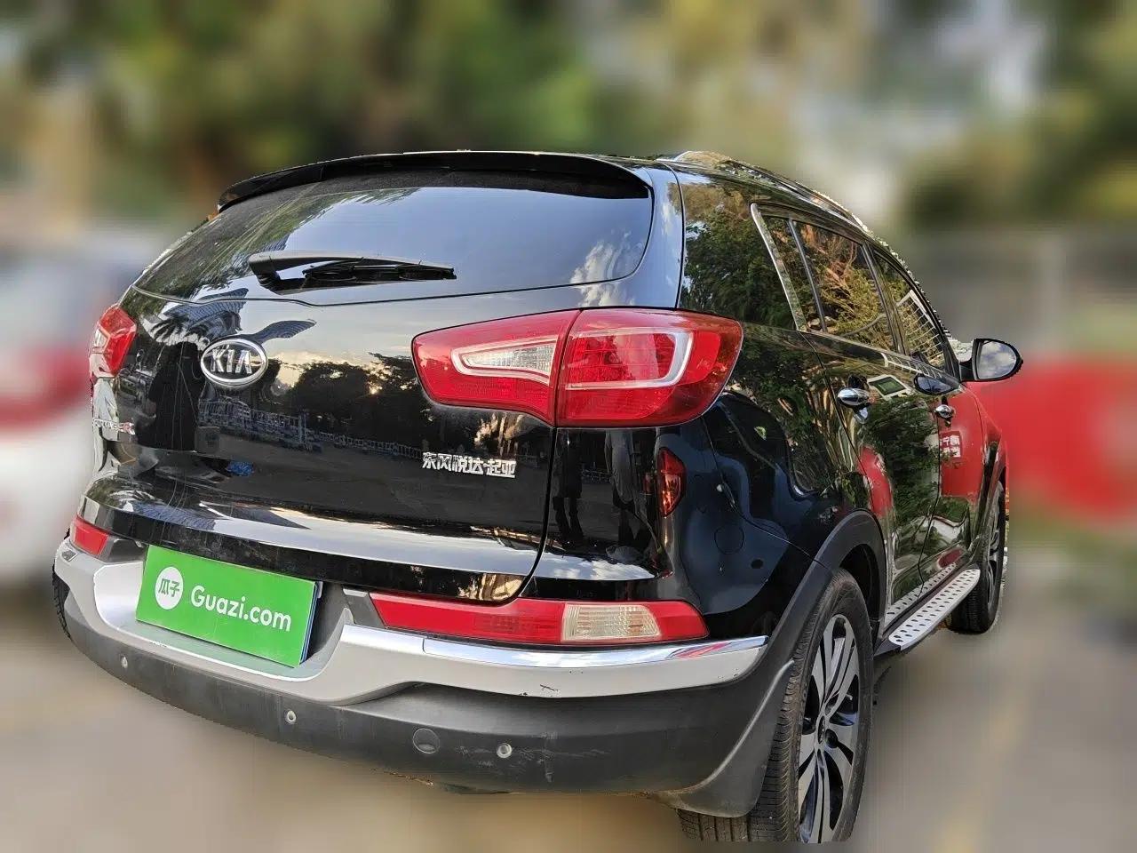 Kia Sportage R 2012 2.0L Automatic Two-Wheel Drive NAVI — миниатюра 6