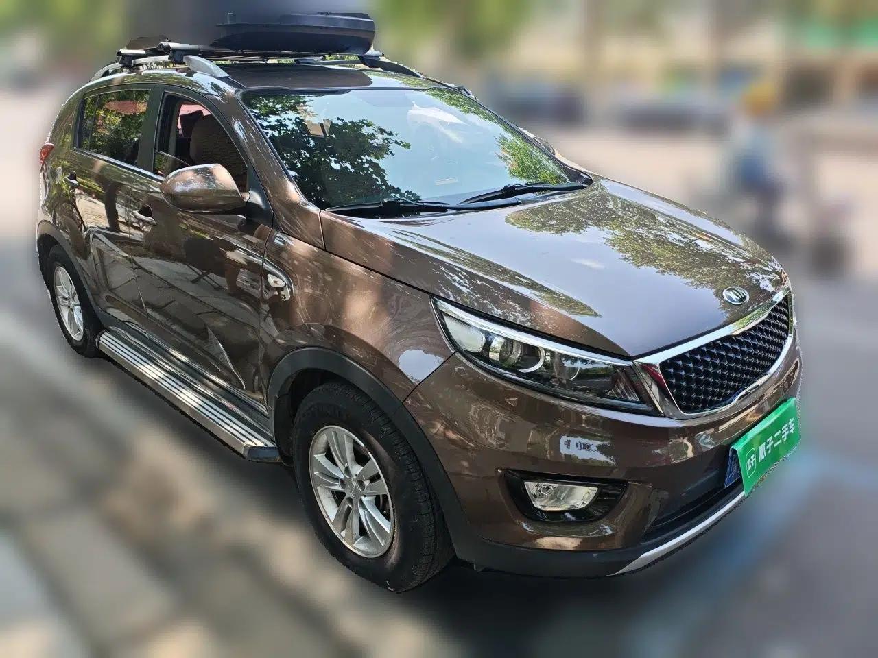Kia Sportage R 2015 2.0L Automatic Two-Wheel Drive GL — миниатюра 3