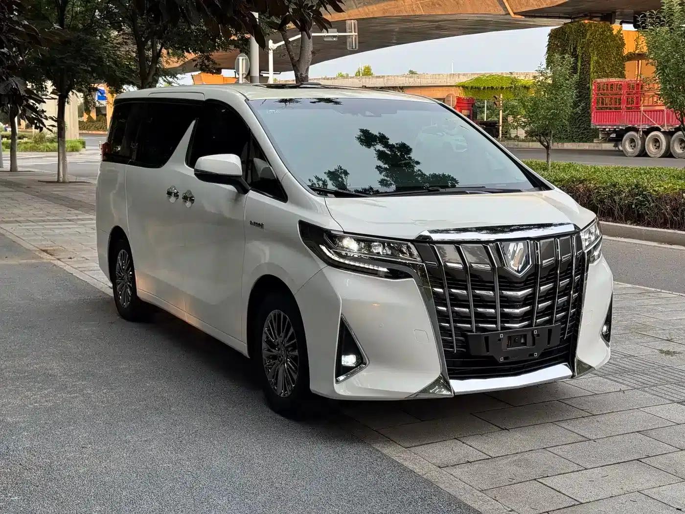 2021 Alphard Hybrid 2.5L Premium Edition — миниатюра 3