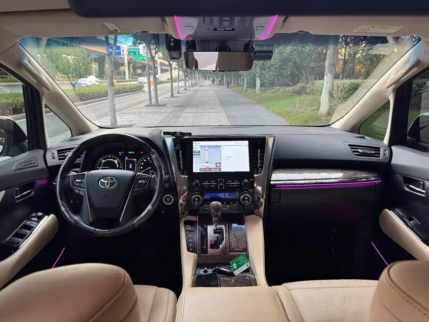 2021 Alphard Hybrid 2.5L Premium Edition — миниатюра 6