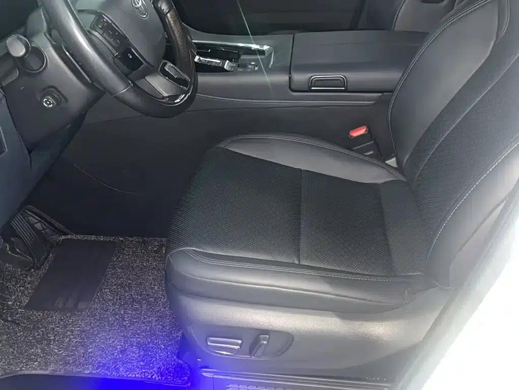 2024 Alphard Hybrid 2.5L Premium Edition — миниатюра 8