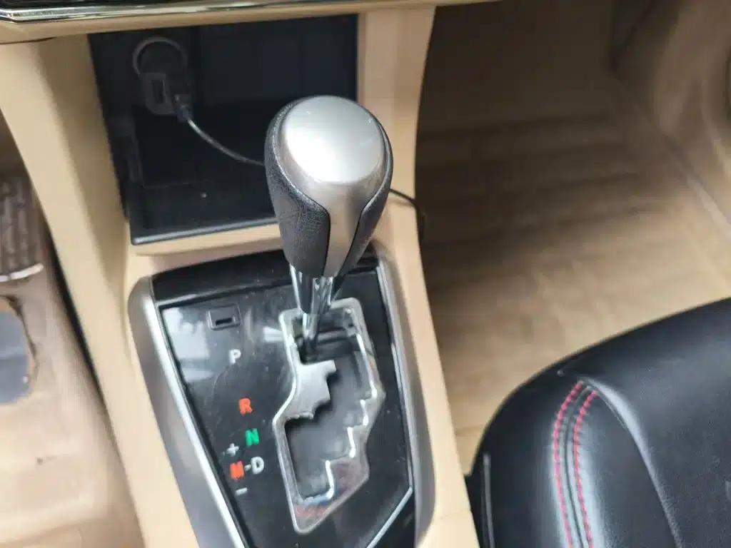 2014 Corolla 1.6L CVT GL — миниатюра 10