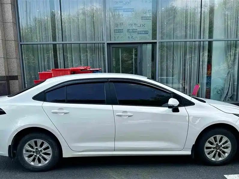 2022 Toyota Corolla 1.2T S-CVT Pioneer PLUS Edition — миниатюра 15