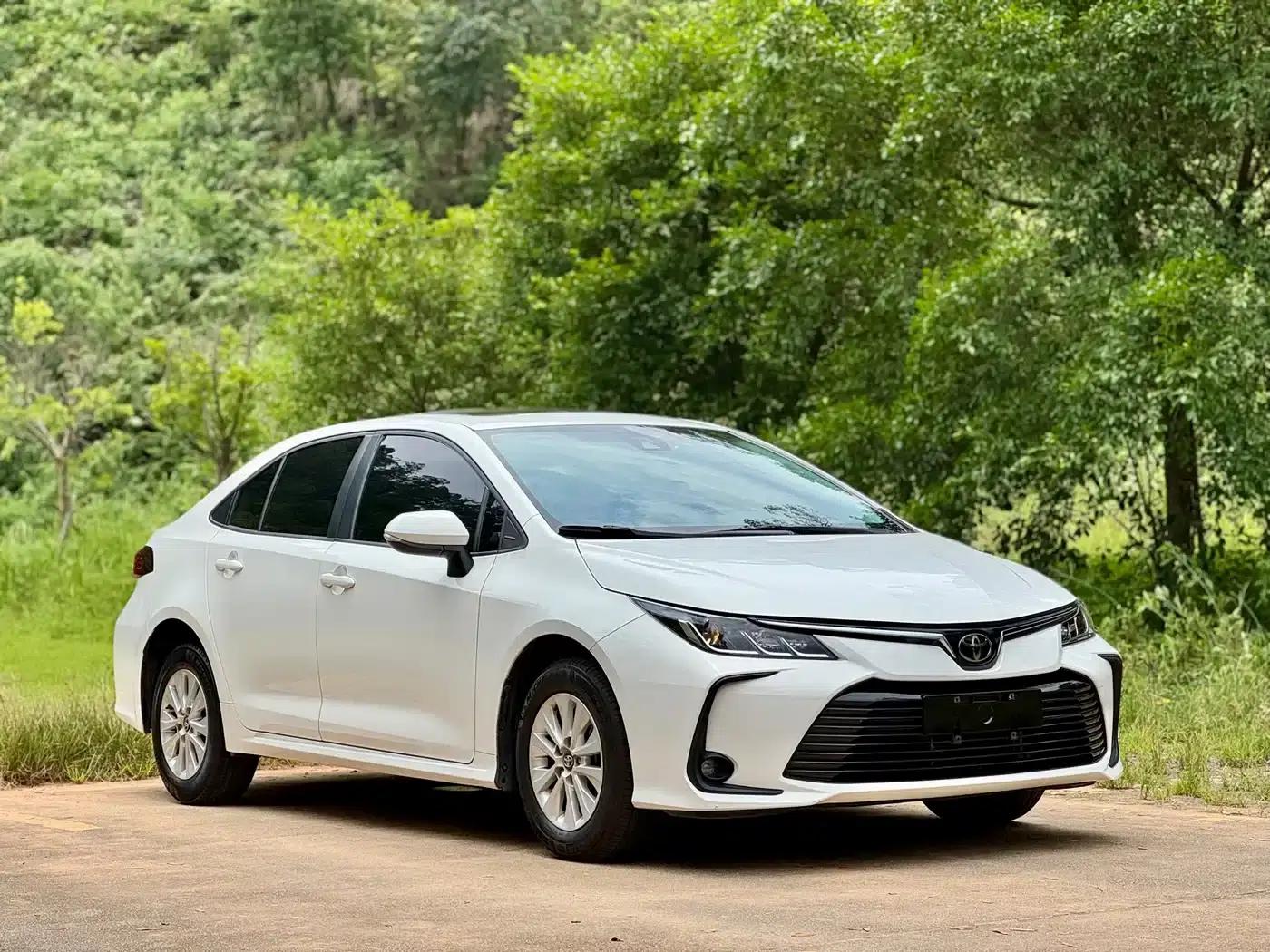 2021 Toyota Corolla 1.2T S-CVT Elite Edition — миниатюра 3