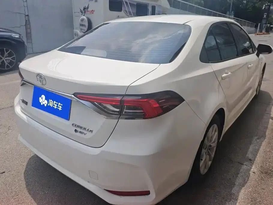 2024 Toyota Corolla 1.8L Intelligent Hybrid Elite Edition — миниатюра 3