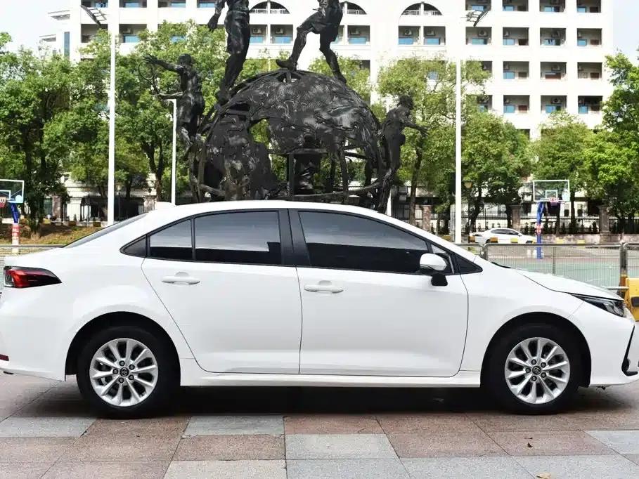 2021 Toyota Corolla 1.2T S-CVT Sport Edition — миниатюра 4
