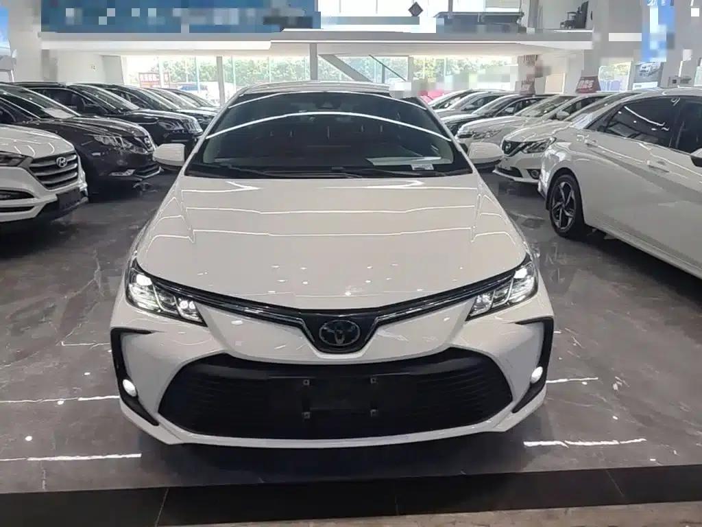2023 Toyota Corolla 1.2T Pioneer Edition — миниатюра 3