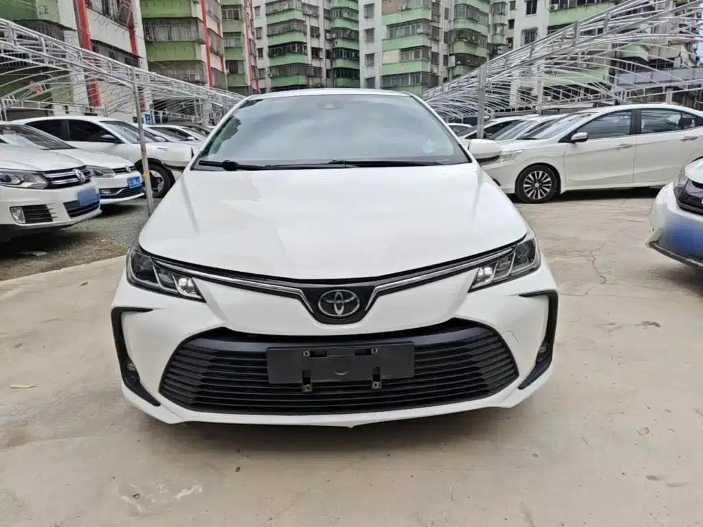 2021 Toyota Corolla 1.2T S-CVT Pioneer Edition — миниатюра 3