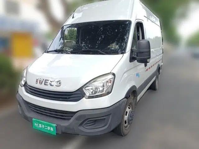 Iveco Eurocargo 2020 2.3T Manual - Yunrui Manual Door Long Wheelbase Short Overhang High Roof Enhanced Performance F1A