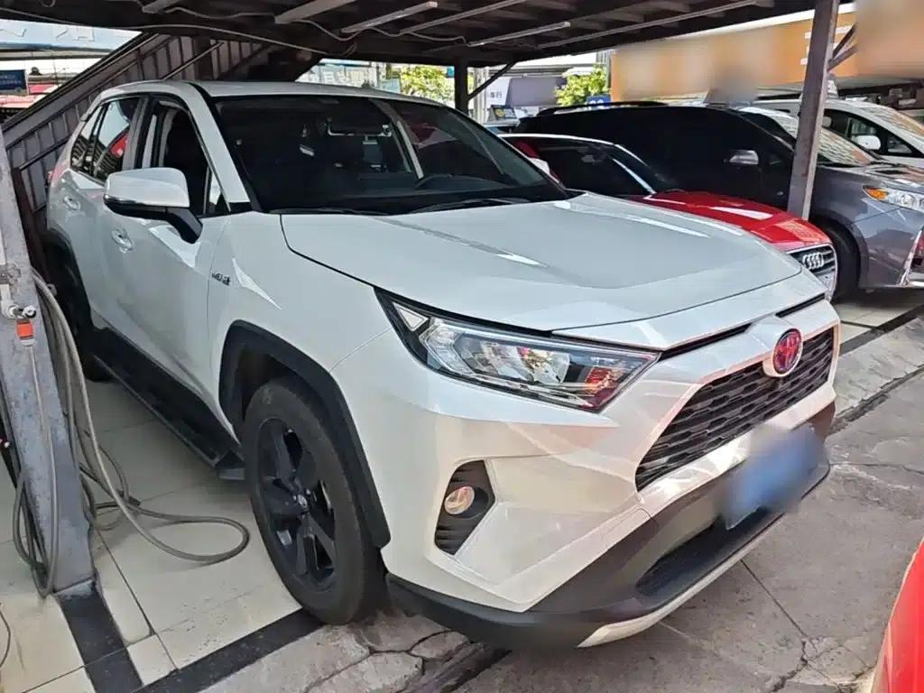 RAV4 2021 Facelift Hybrid 2.5L E-CVT AWD Elite PLUS Edition — миниатюра 4