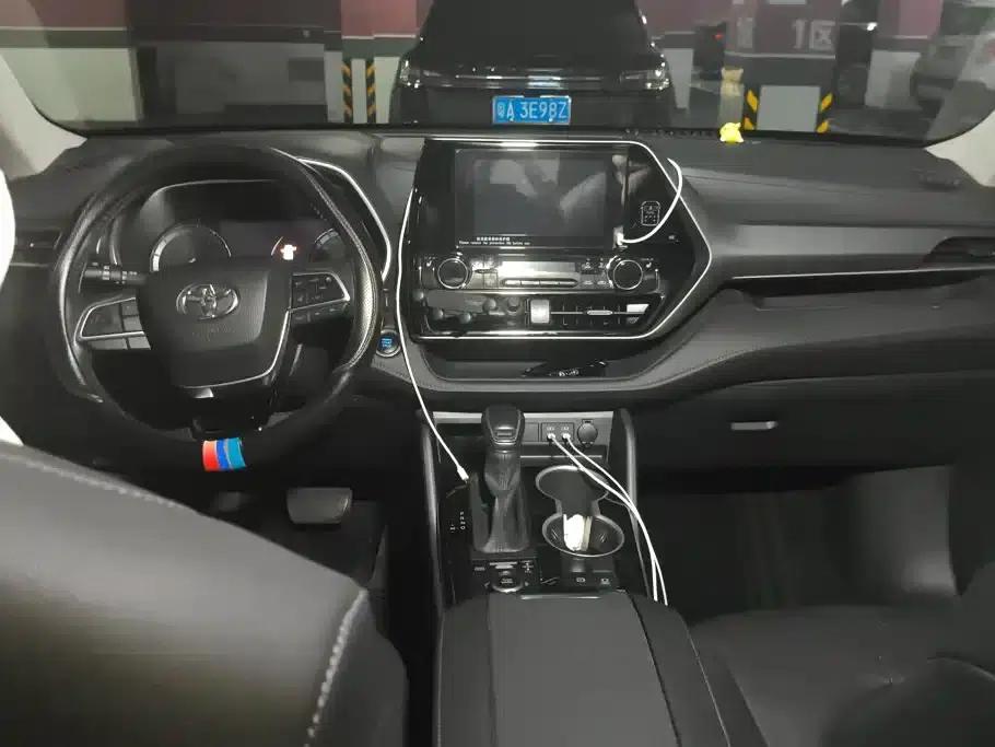 2022 Toyota Highlander 380T AWD Luxury 7-seater — миниатюра 12