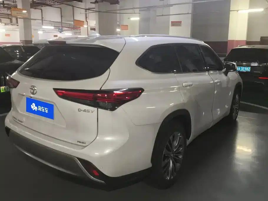 2022 Toyota Highlander 380T AWD Luxury 7-seater — миниатюра 3