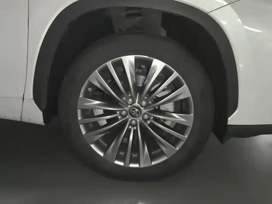 2022 Toyota Highlander 380T AWD Luxury 7-seater — миниатюра 6