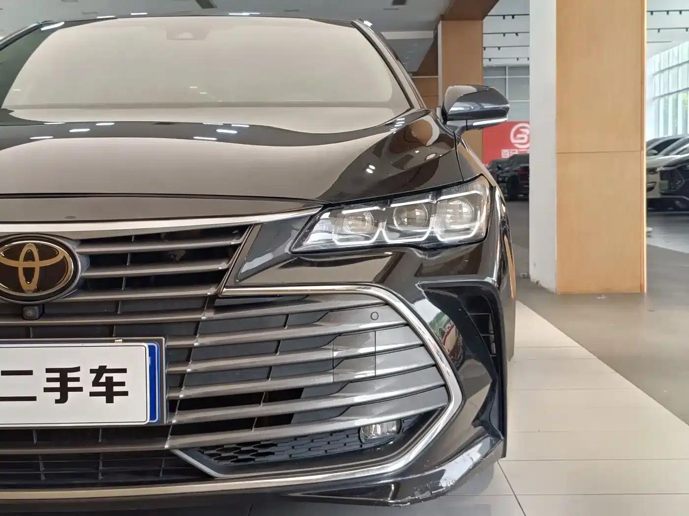 2019 Toyota Avalon 2.5L Touring Premium Edition (National V Emission Standard) — миниатюра 2