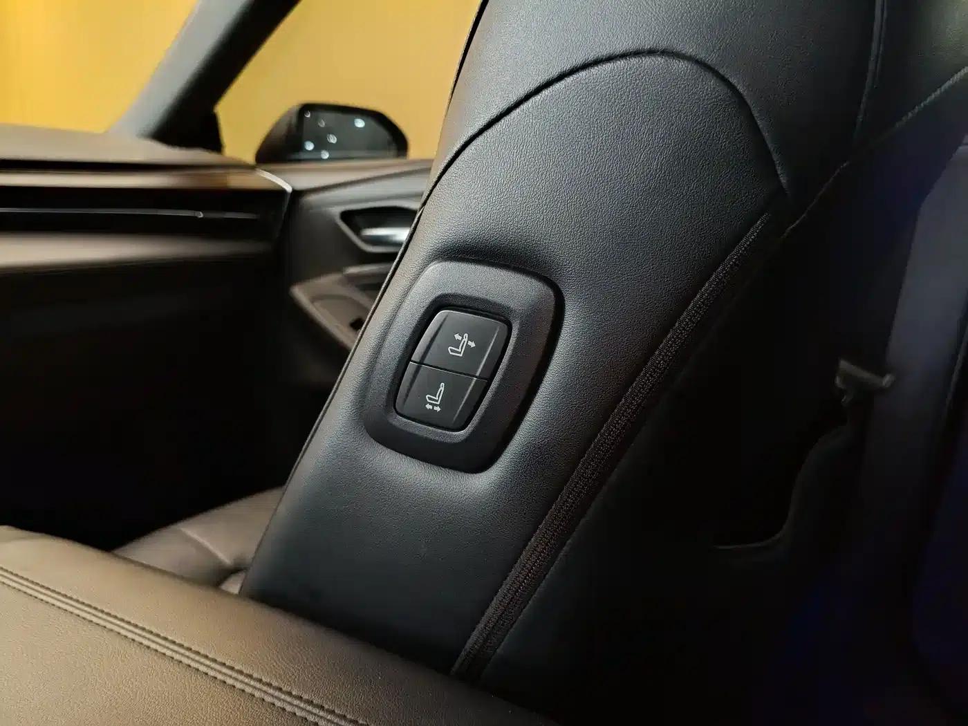 2019 Toyota Avalon 2.5L Touring Premium Edition (National V Emission Standard) — миниатюра 23