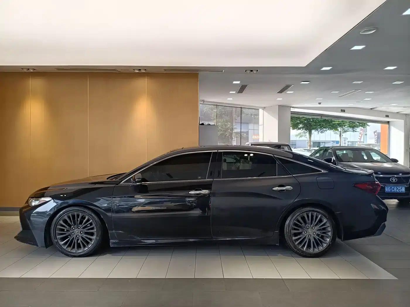 2019 Toyota Avalon 2.5L Touring Premium Edition (National V Emission Standard) — миниатюра 6