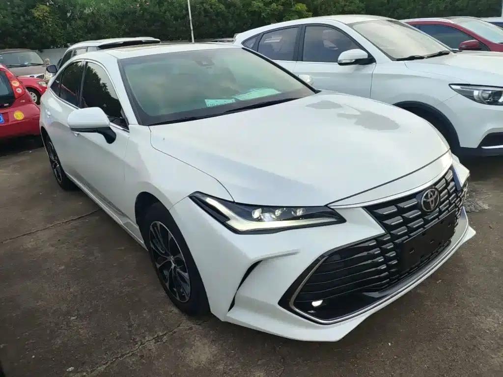 2022 Toyota Avalon 2.0L Entry-level Edition — миниатюра 4