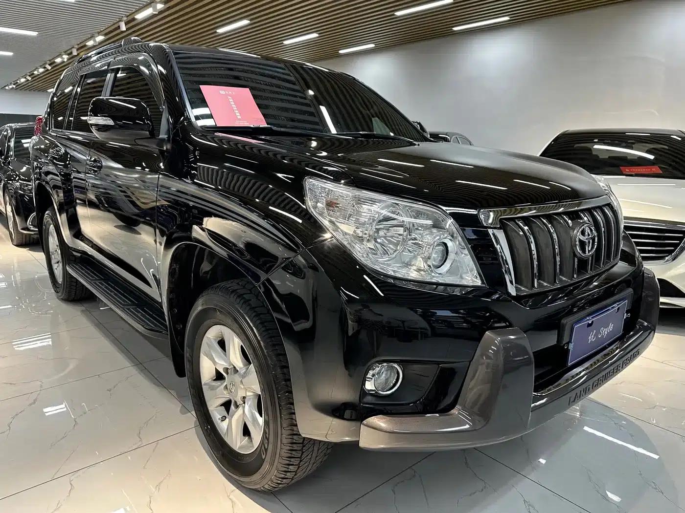 2010 Prado 4.0L Automatic TX-L — миниатюра 1