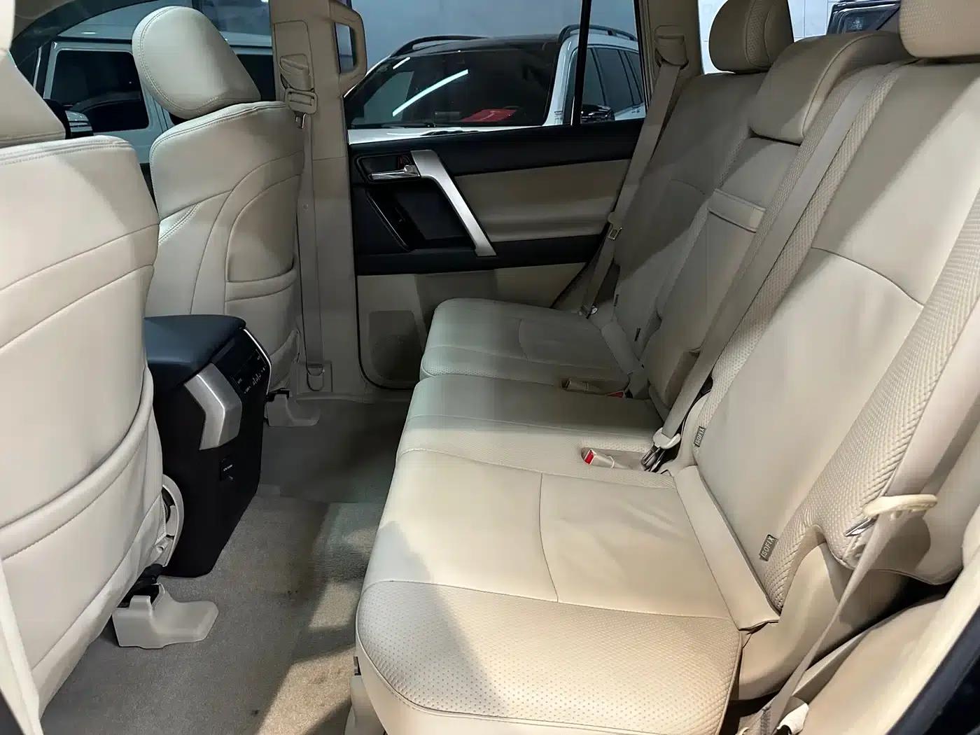2010 Prado 4.0L Automatic TX-L — миниатюра 12