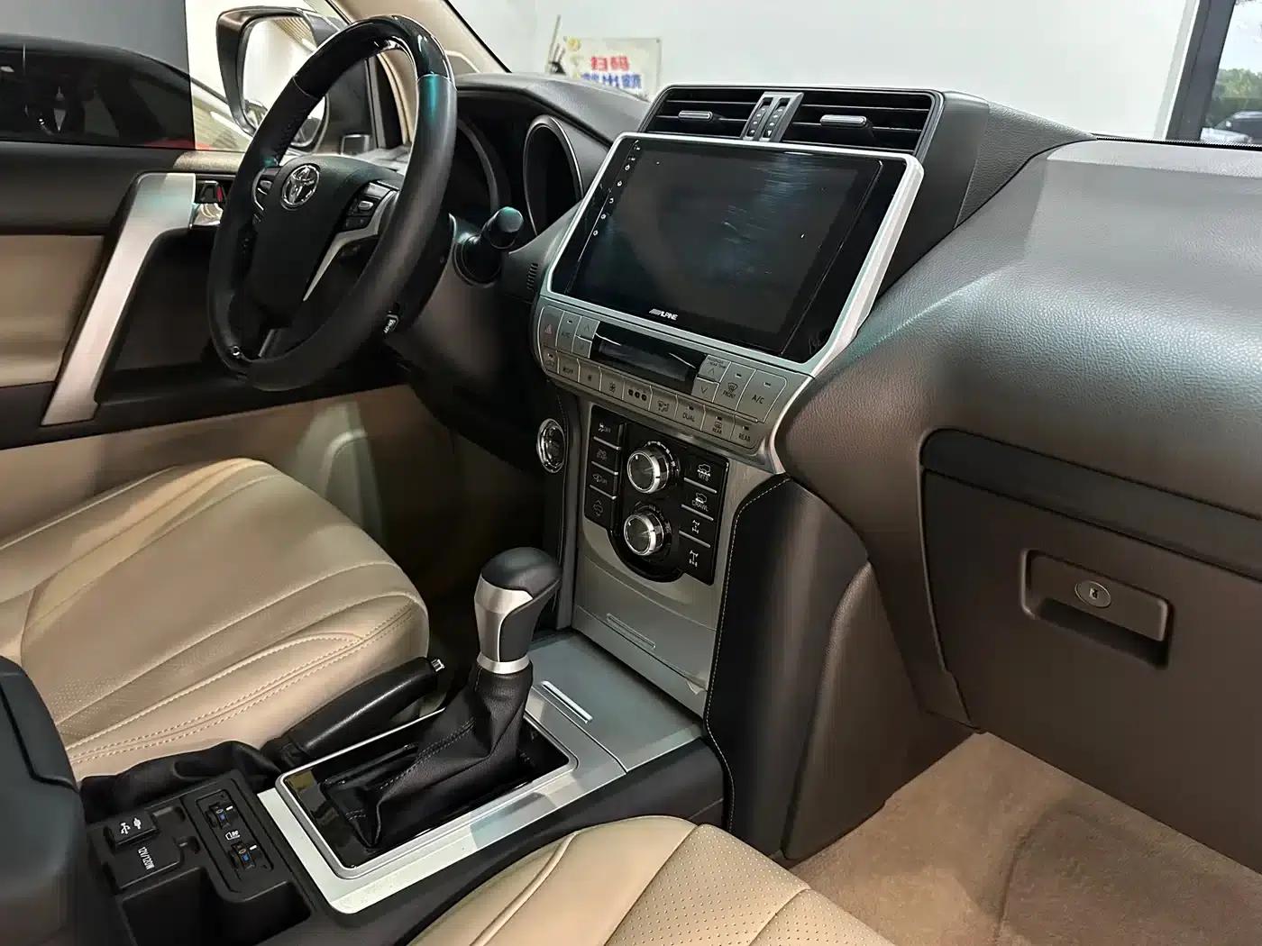 2010 Prado 4.0L Automatic TX-L — миниатюра 19
