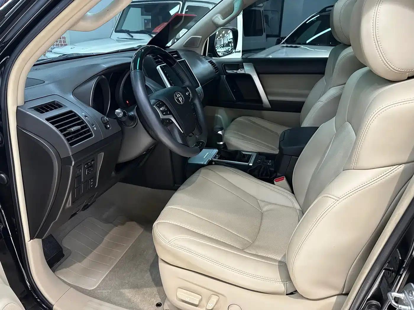 2010 Prado 4.0L Automatic TX-L — миниатюра 6