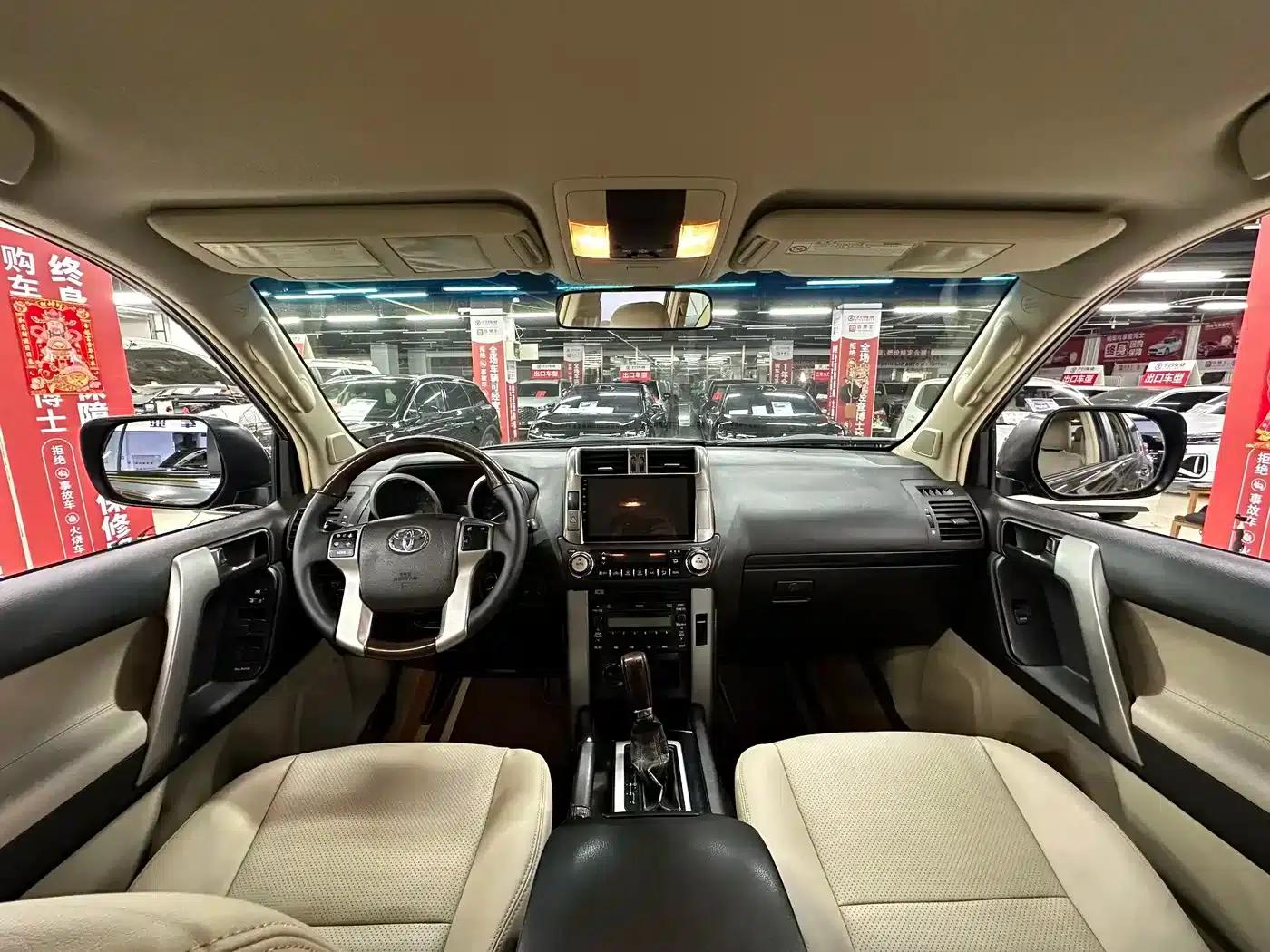 Prado (Imported) 2010 2.7L Automatic Luxury Edition — миниатюра 26