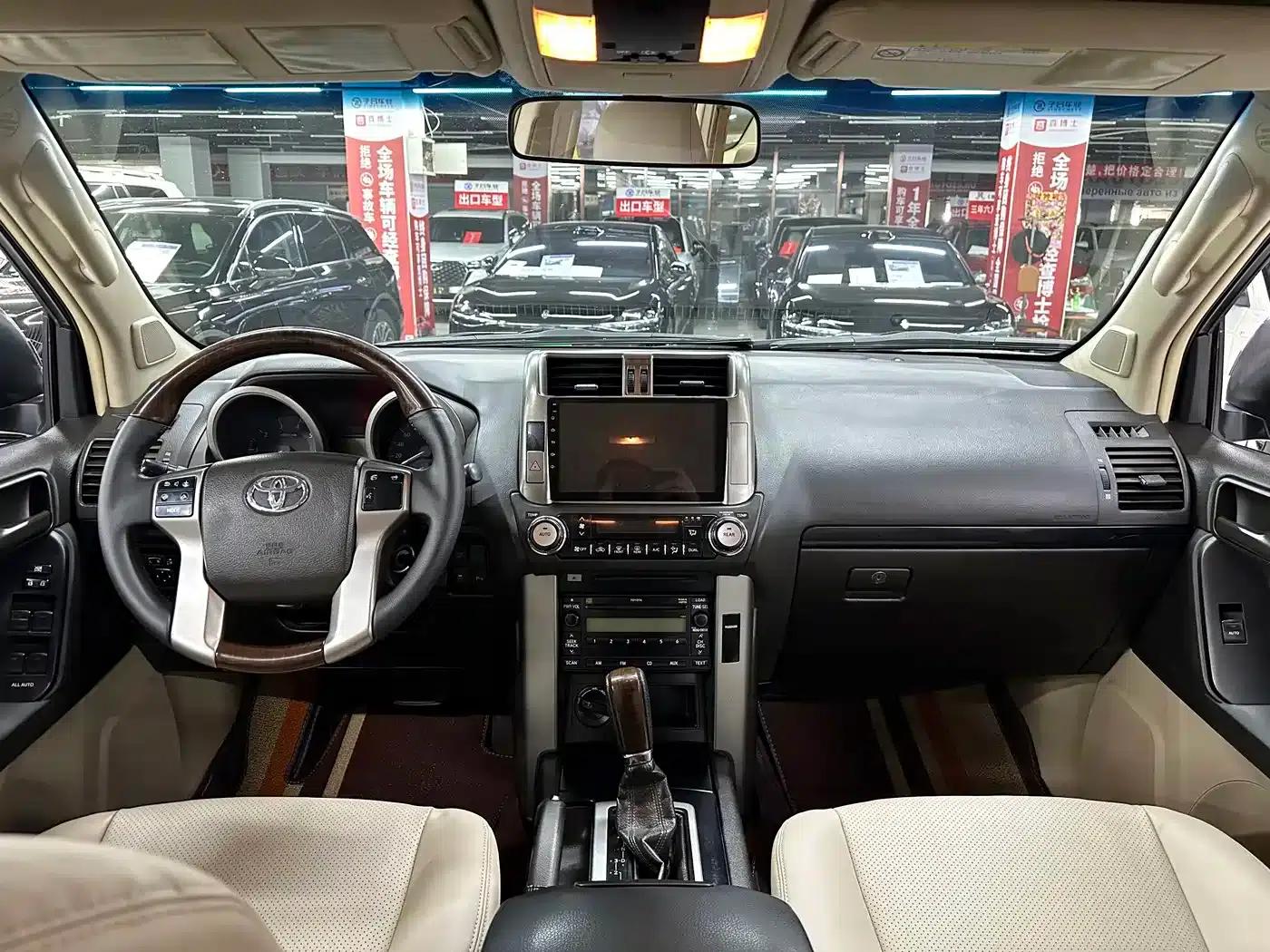 Prado (Imported) 2010 2.7L Automatic Luxury Edition — миниатюра 27