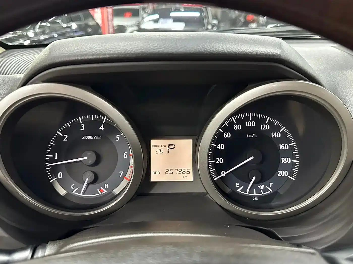 Prado (Imported) 2010 2.7L Automatic Luxury Edition — миниатюра 34