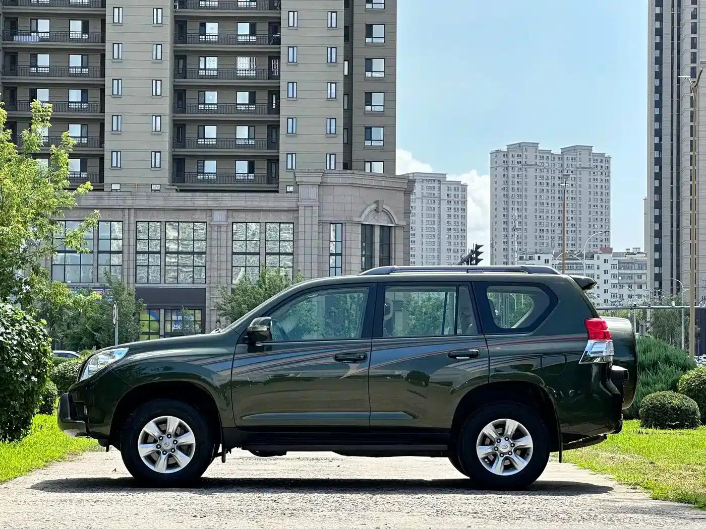 Prado (Imported) 2010 2.7L Automatic Luxury Edition — миниатюра 9