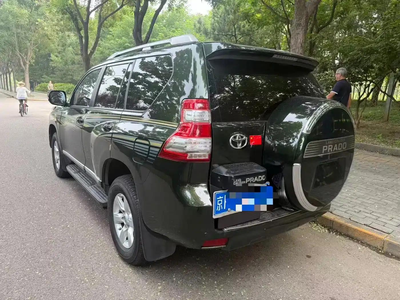 2016 Prado (Imported) 4.0L Automatic — миниатюра 11