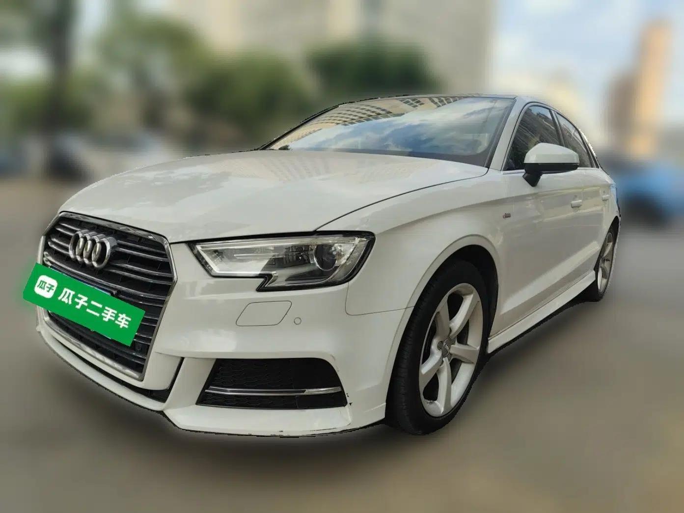 Audi A3 2017 Limousine 35 TFSI Fashion Model — миниатюра 1