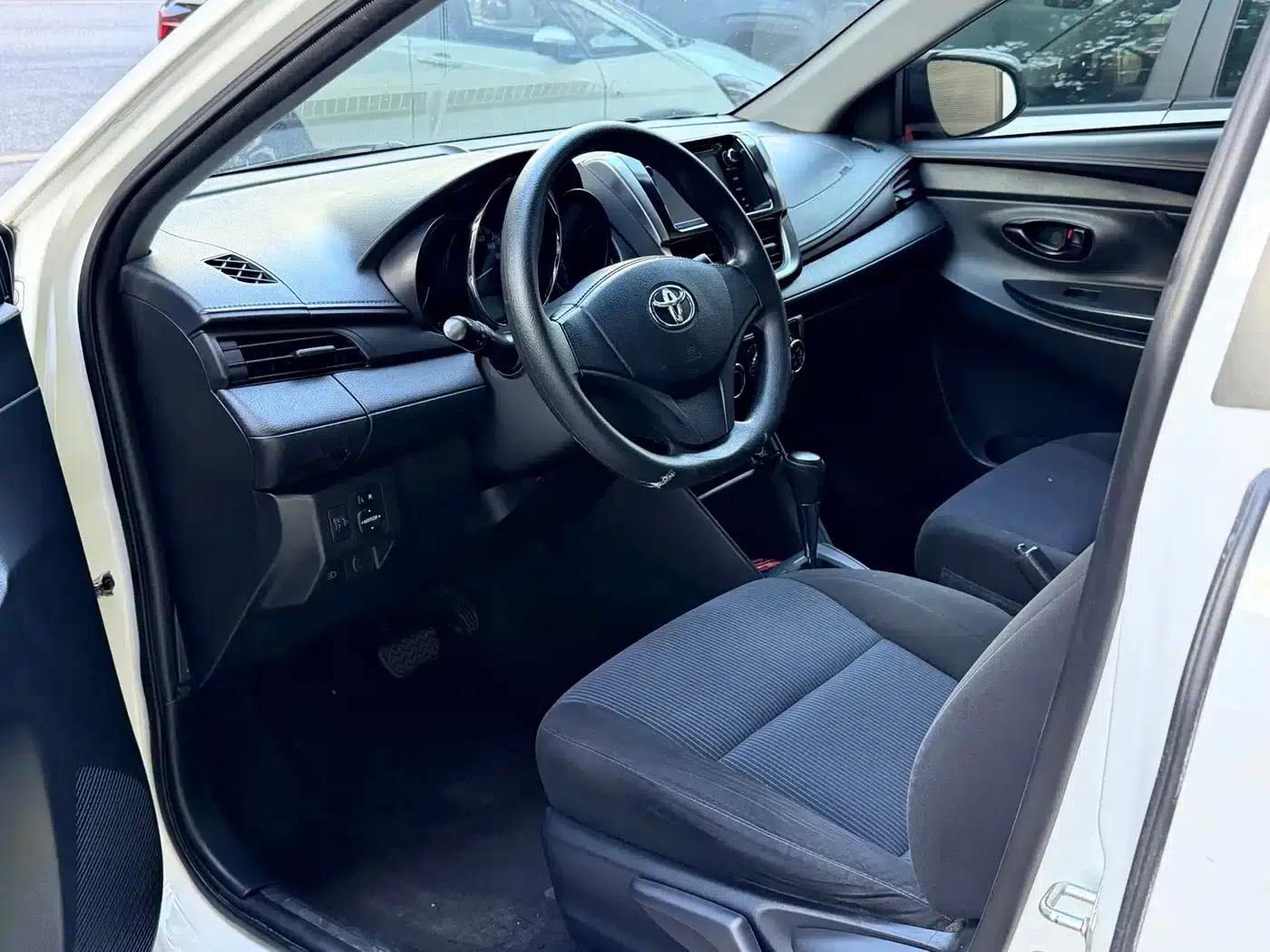 YARiS L Zhixuan 2016 Facelift 1.5E CVT Dynamic Edition — миниатюра 3