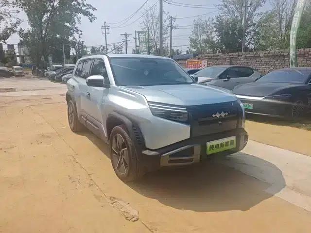 Titanium 3 2025 Model 501KM AWD Ultra Edition