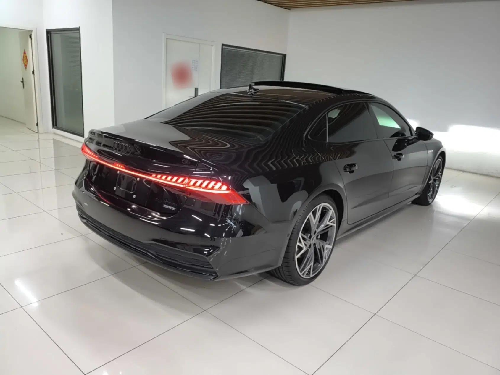 Audi A7L 2024 45 TFSI quattro S-line Black Warrior Edition — миниатюра 6
