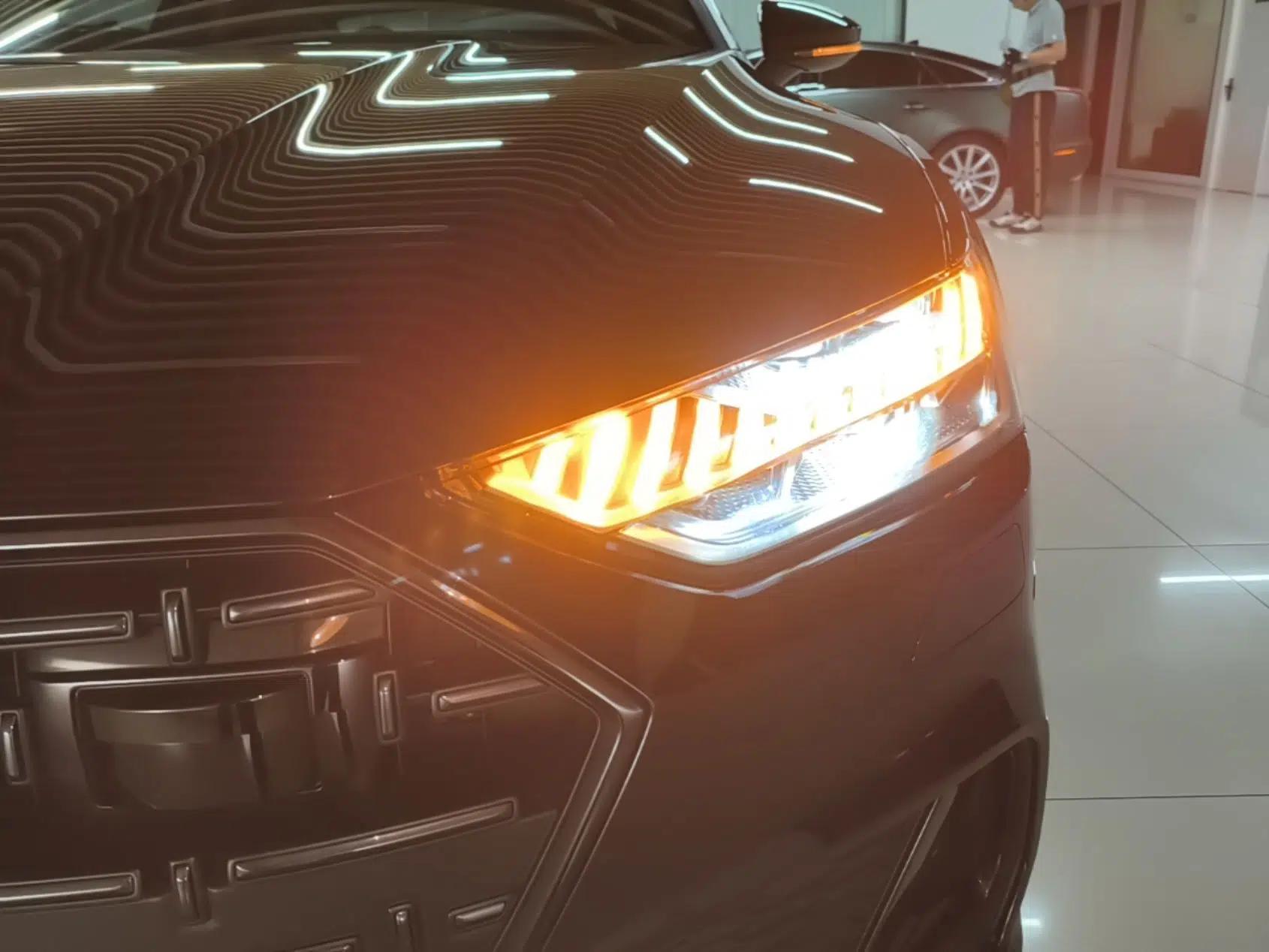Audi A7L 2024 45 TFSI quattro S-line Black Warrior Edition — миниатюра 8