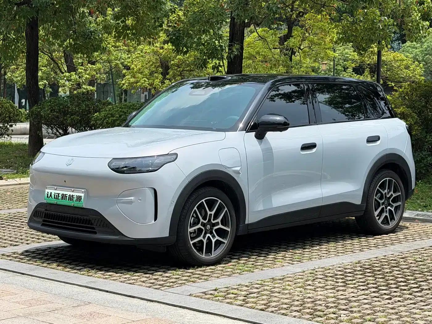 Leapmotor A10 2026 Model 505 LiDAR Edition — миниатюра 1