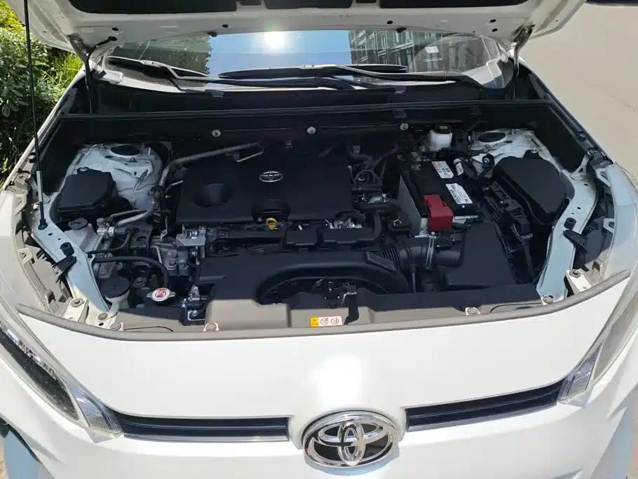 2022 Toyota RAV4 2.0L CVT 2WD Leading Edition — миниатюра 10