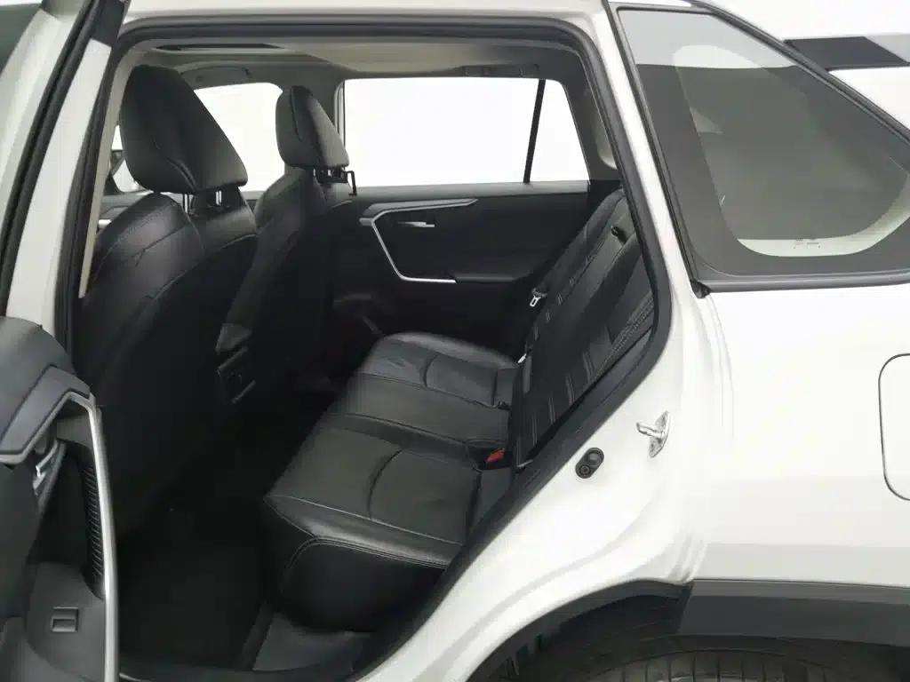 2020 Toyota RAV4 2.0L CVT 2WD Luxury Edition — миниатюра 15