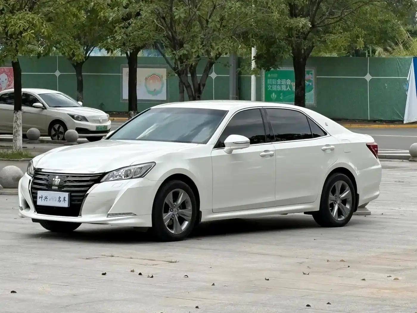 Crown 2018 2.0T Pioneer Edition — миниатюра 1