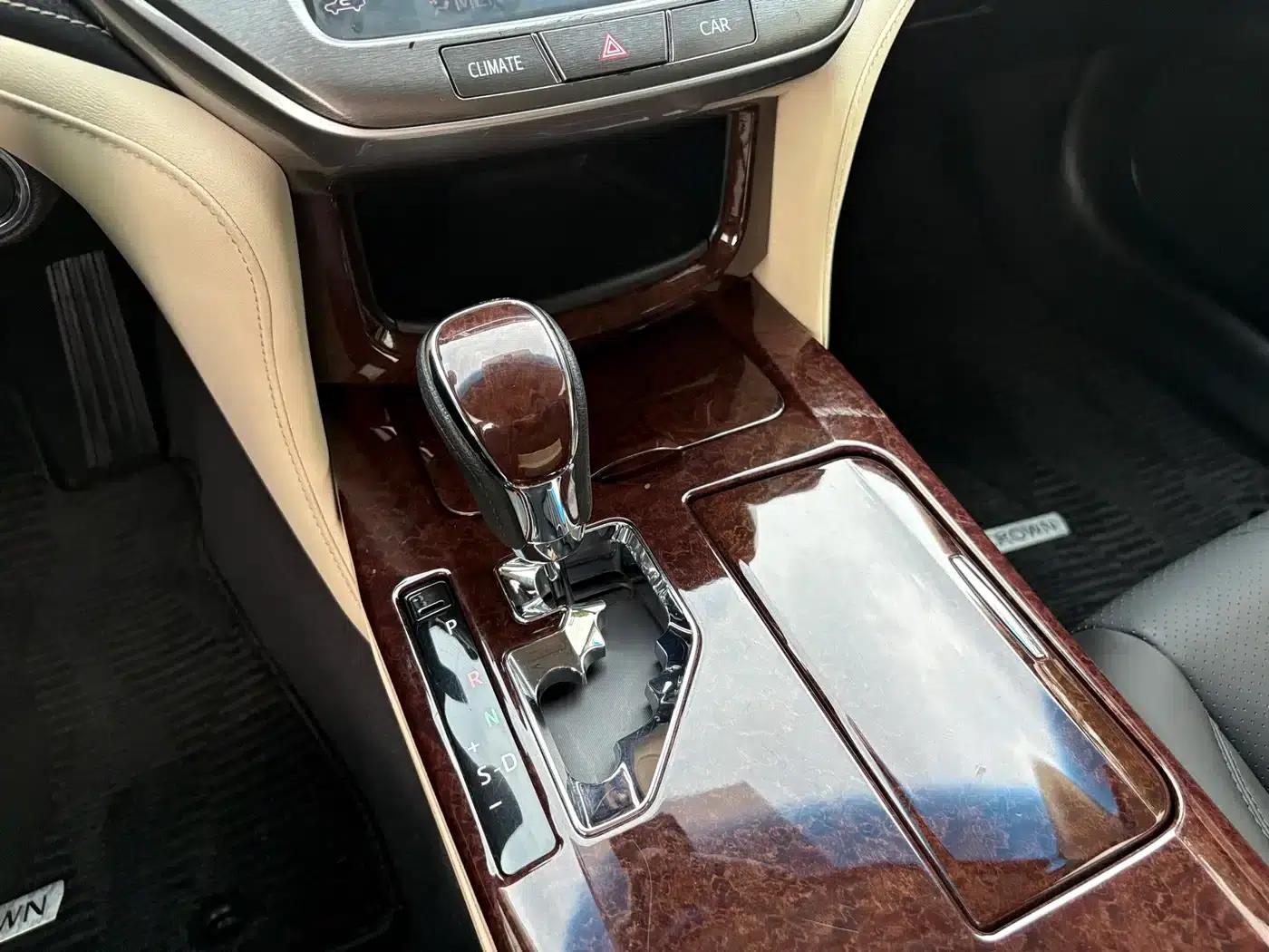 Crown 2018 2.0T Pioneer Edition — миниатюра 12